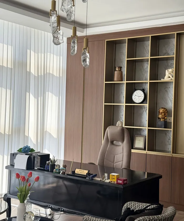 Karakaya Hukuk Bürosu çalışma odası, Alanya